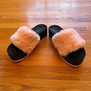 Black platform slippers with pink fur! Forever 21. Size 8.5